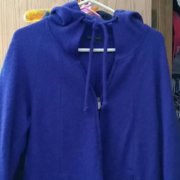 Jacket - Picture 2 of 4